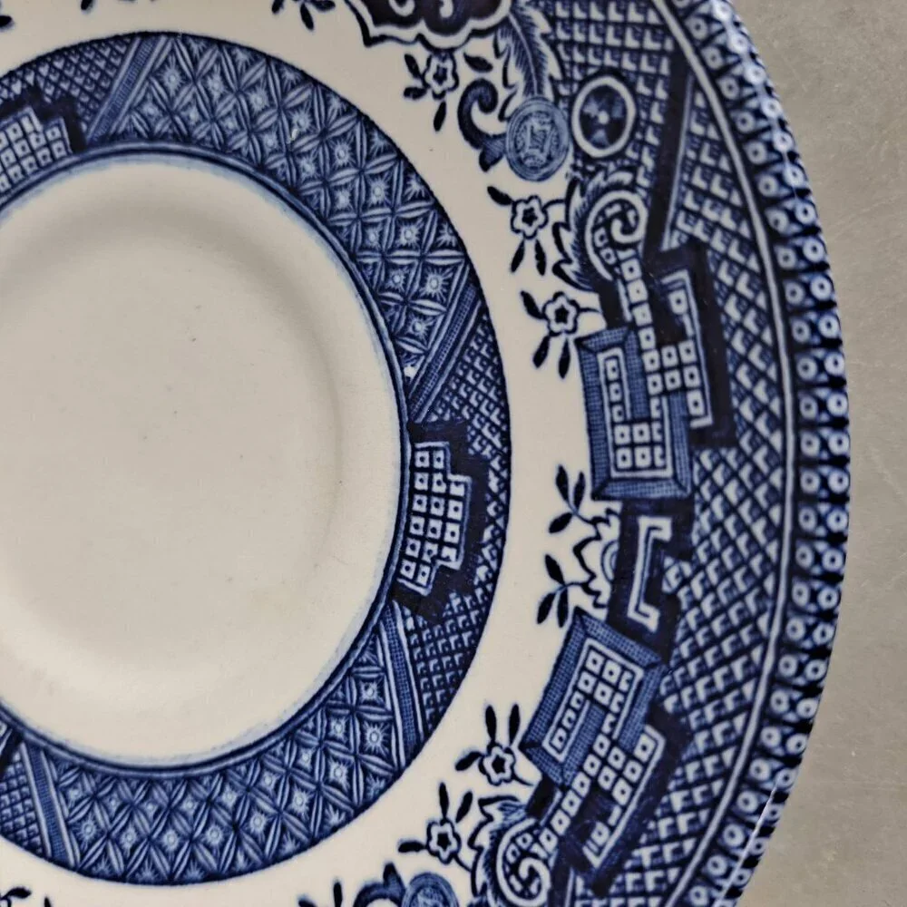 Vintage Set of 4 Churchill Blue Willow Coffee Cups and Saucers Made in England